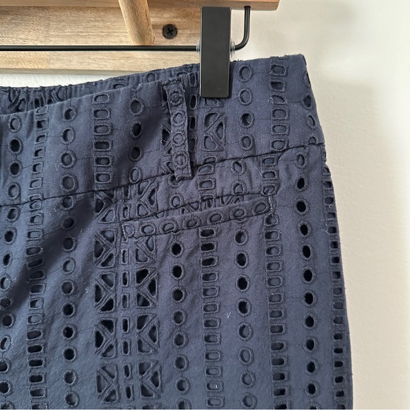 LOFT | Women’s Julie Eyelet Ankle Length Trousers size 6 - Picture 6 of 7